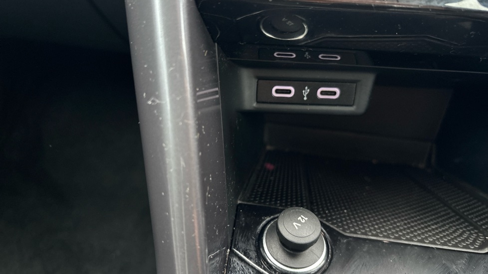 Used Volkswagen T-Roc 2021 for sale - 76523598: Photo 41