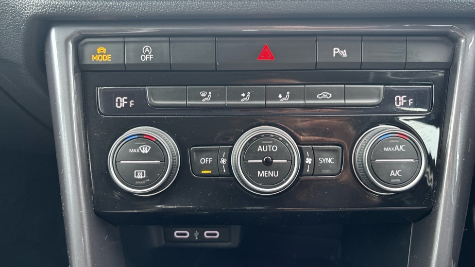 Used Volkswagen T-Roc 2021 for sale - 76523598: Photo 42