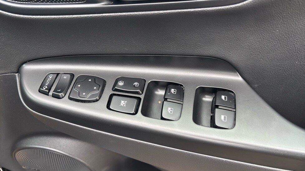 Used Hyundai KONA 2022 for sale - 76104315: Photo 32
