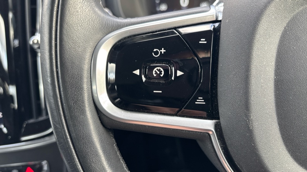 Used Volvo S90 2016 for sale - 76229266: Photo 25