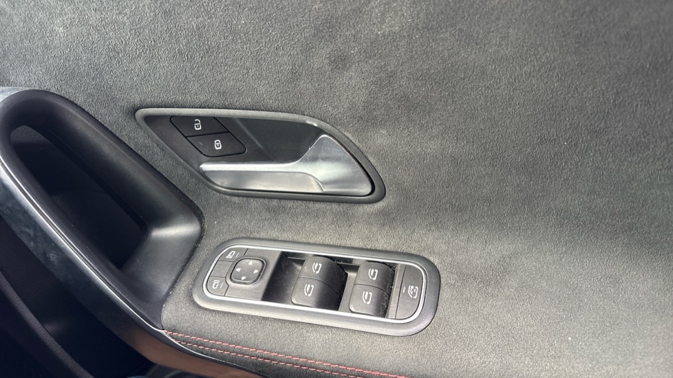 Used Mercedes-Benz A-Class 2019 for sale - 76475184: Photo 32