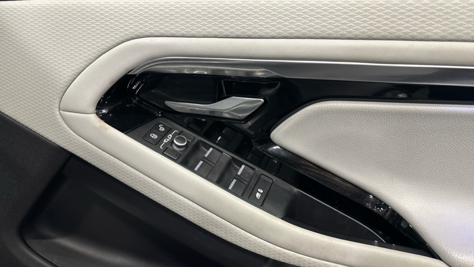 Used Land Rover Range Rover Evoque 2020 for sale - 77031545: Photo 32