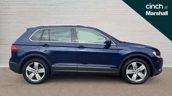 Used Volkswagen Tiguan 2020 for sale - 76254979: Photo 2