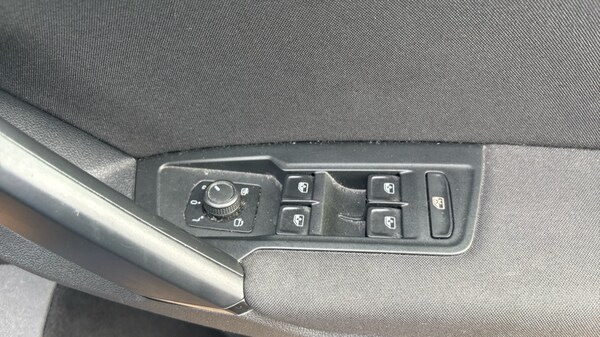 Used Volkswagen Tiguan 2020 for sale - 76254979: Photo 32