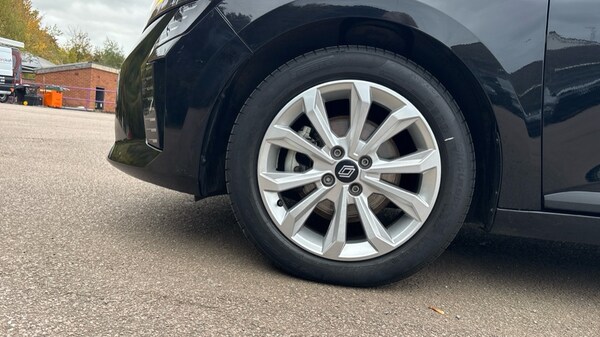Used Renault Clio 2024 for sale - 76183942: Photo 17