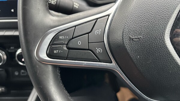 Used Renault Clio 2024 for sale - 76183942: Photo 25