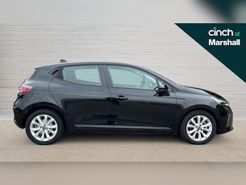 Used Renault Clio 2024 for sale - 76183942: Photo 2
