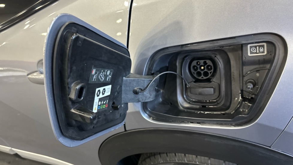 Used Peugeot 2008 2021 for sale - 76861835: Photo 23