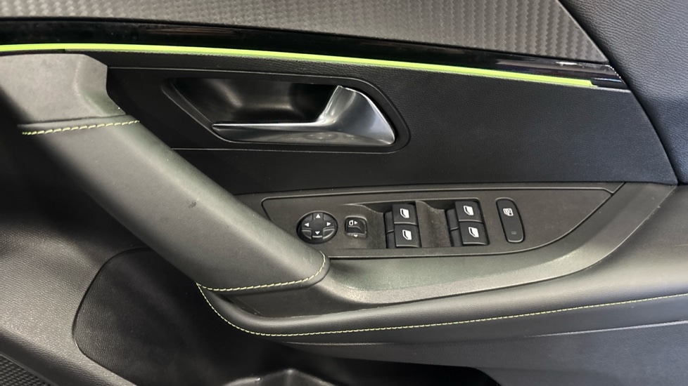 Used Peugeot 2008 2021 for sale - 76861835: Photo 32