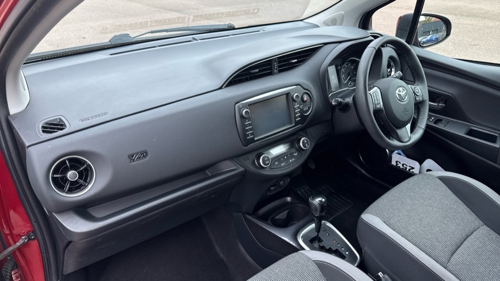 Used Toyota Yaris 2020 for sale - 76595278: Photo 10