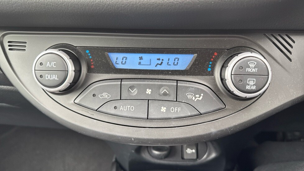 Used Toyota Yaris 2020 for sale - 76595278: Photo 35