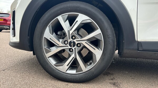 Used Kia Stonic 2022 for sale - 76124561: Photo 17
