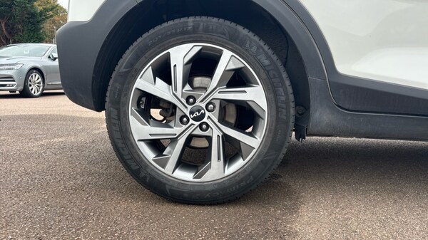 Used Kia Stonic 2022 for sale - 76124561: Photo 19