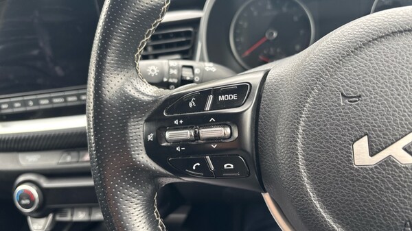 Used Kia Stonic 2022 for sale - 76124561: Photo 25