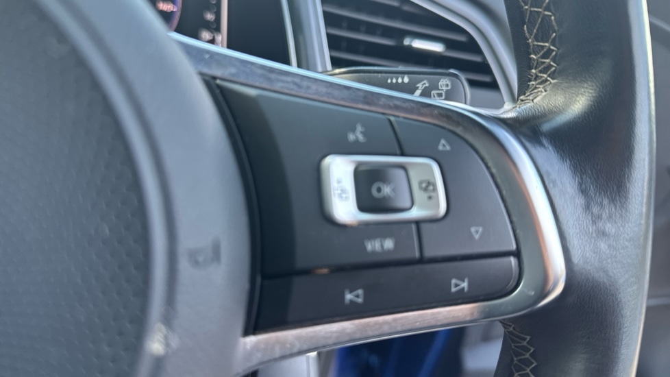 Used Volkswagen T-Roc 2021 for sale - 75992808: Photo 24