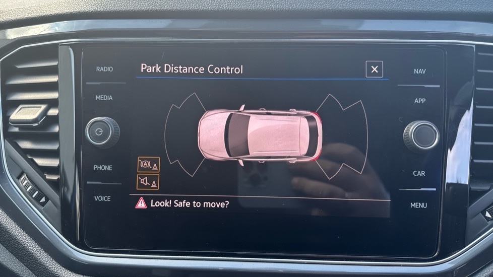 Used Volkswagen T-Roc 2021 for sale - 75992808: Photo 28