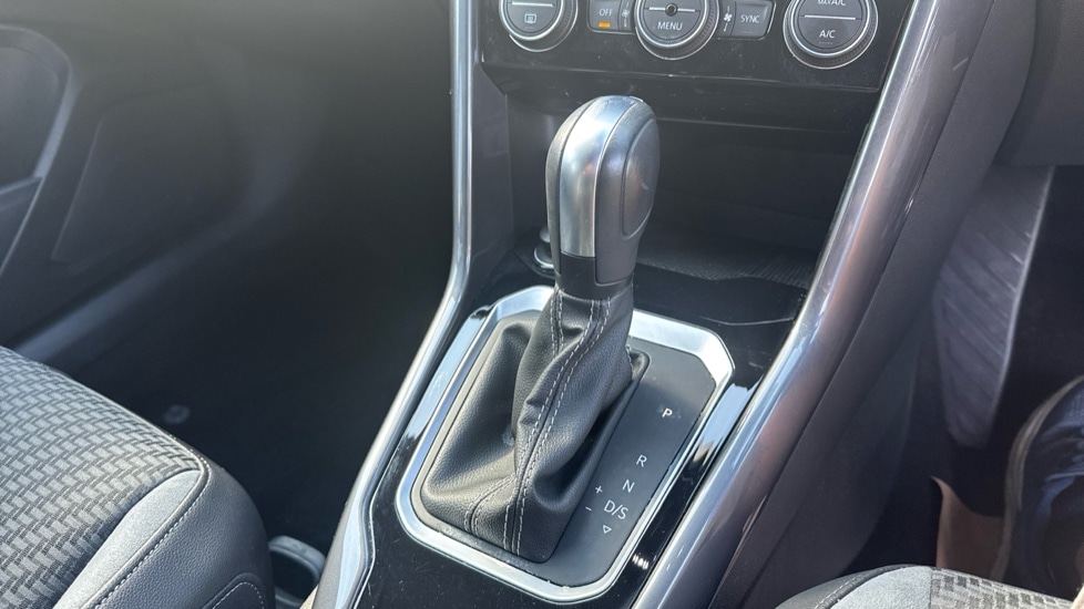 Used Volkswagen T-Roc 2021 for sale - 75992808: Photo 31