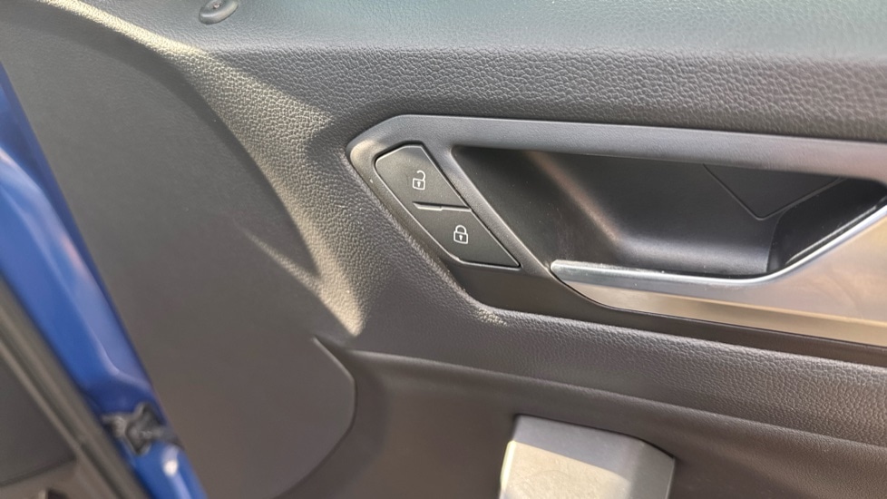 Used Volkswagen T-Roc 2021 for sale - 75992808: Photo 39