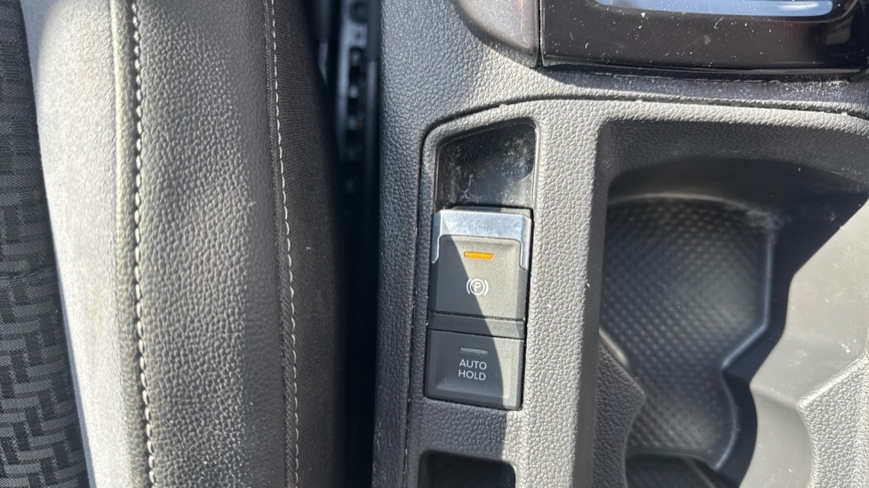 Used Volkswagen T-Roc 2021 for sale - 75992808: Photo 41