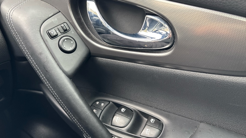 Used Nissan Qashqai 2018 for sale - 76447268: Photo 32