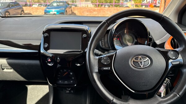 Used Toyota AYGO 2019 for sale - 76008078: Photo 12
