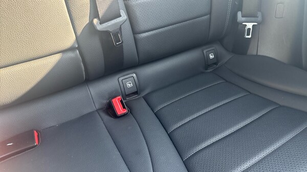 Used Mercedes-Benz GLC 2019 for sale - 76328401: Photo 33