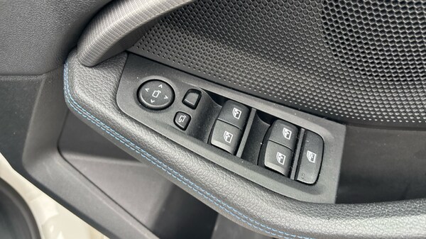 Used BMW 2 Series 2023 for sale - 76130872: Photo 32