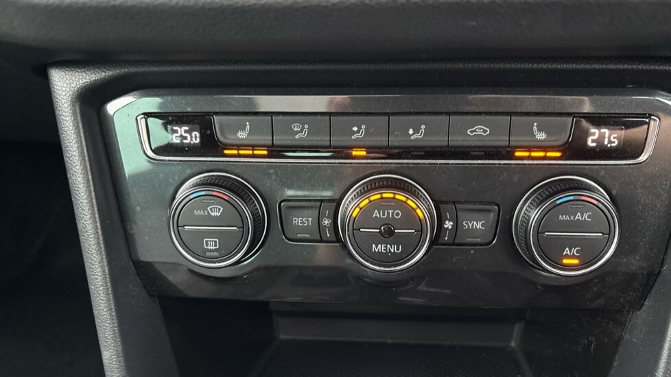 Used Volkswagen Tiguan 2019 for sale - 76079438: Photo 35