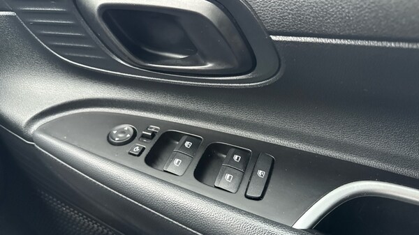 Used Hyundai BAYON 2022 for sale - 76184045: Photo 32