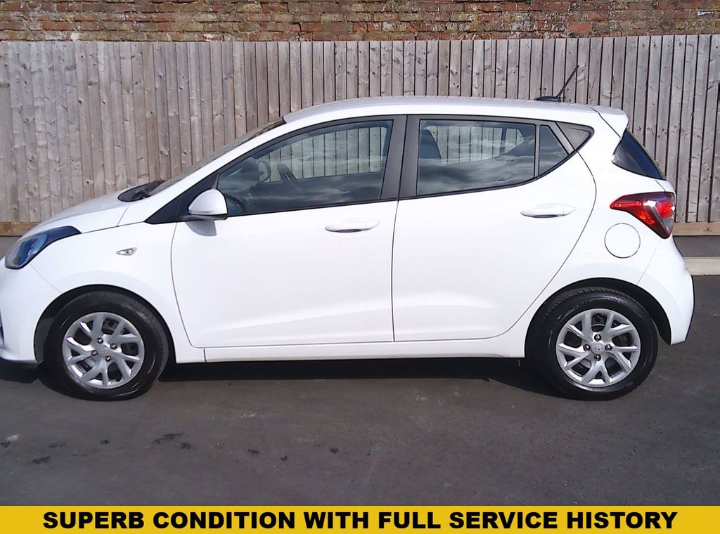 Used Hyundai i10 2018 for sale - 77904922: Photo 2