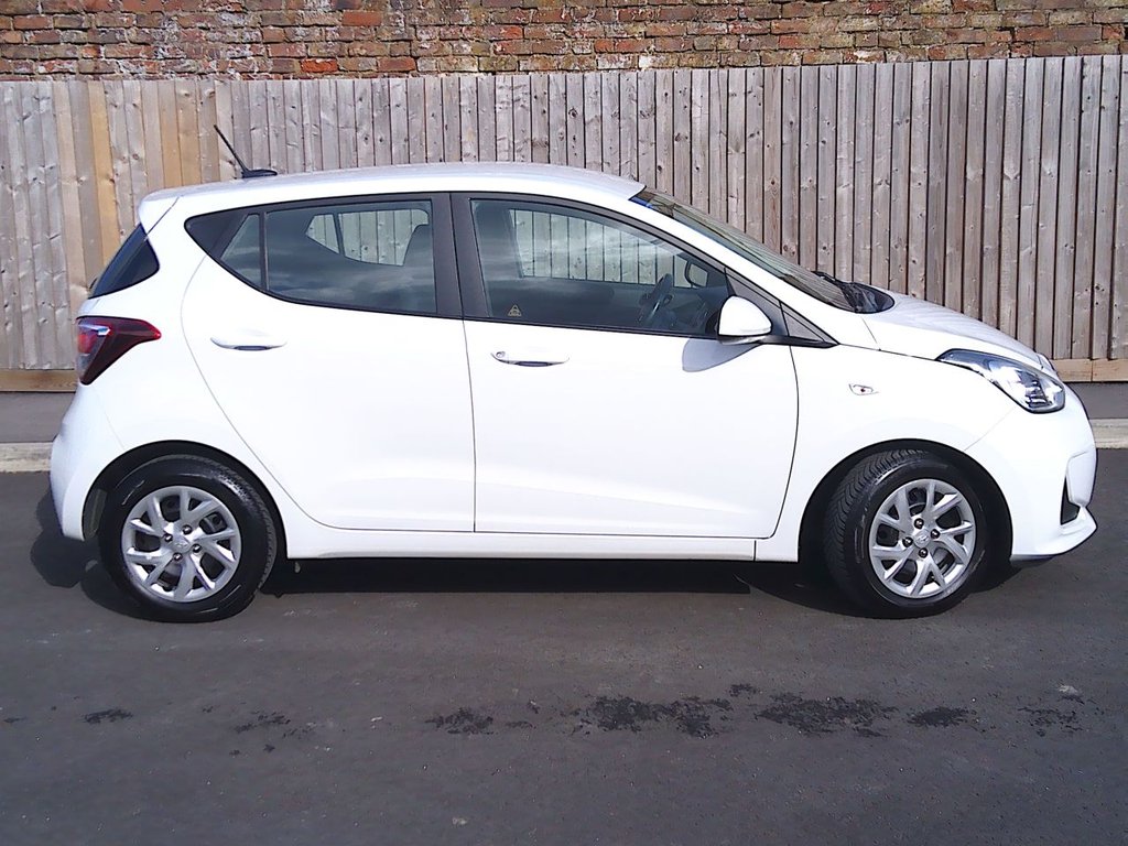 Used Hyundai i10 2018 for sale - 77904922: Photo 24