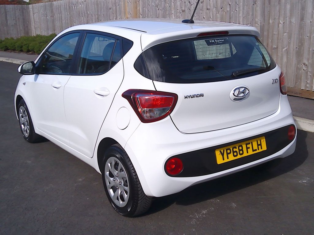 Used Hyundai i10 2018 for sale - 77904922: Photo 26