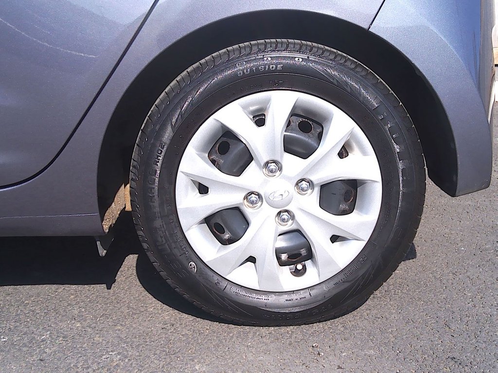 Used Hyundai i10 2015 for sale - 78167542: Photo 9