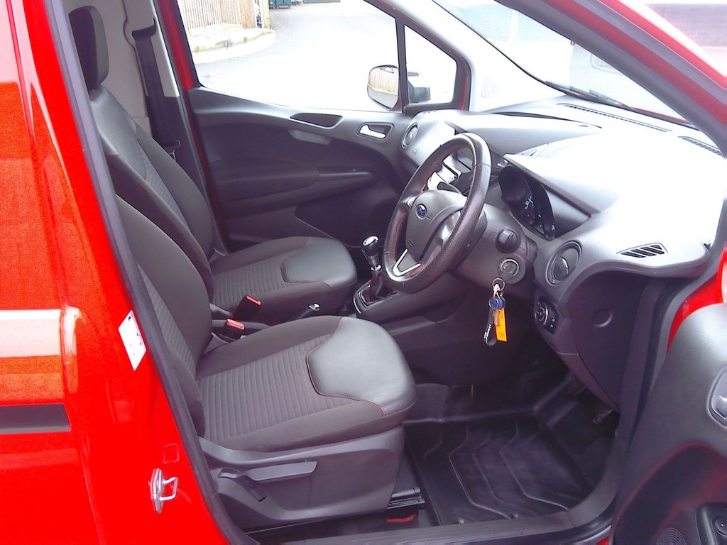 Used Ford Transit Courier 2021 for sale - 77905136: Photo 6