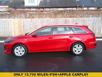 Used Kia Ceed 2023 for sale - 77945402: Photo