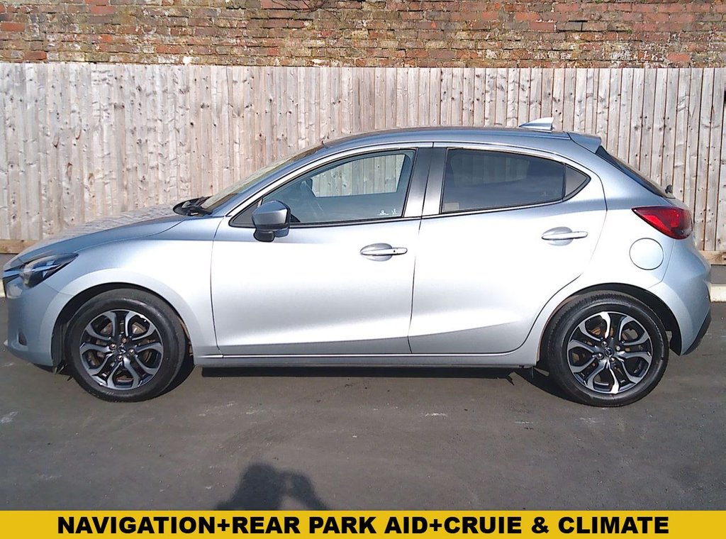 Used Mazda Mazda2 2019 for sale - 77904889: Photo 2