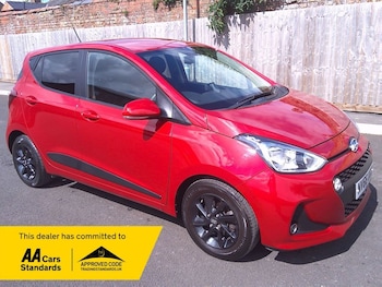 Used Hyundai i10 2017 for sale - 78557279: Photo
