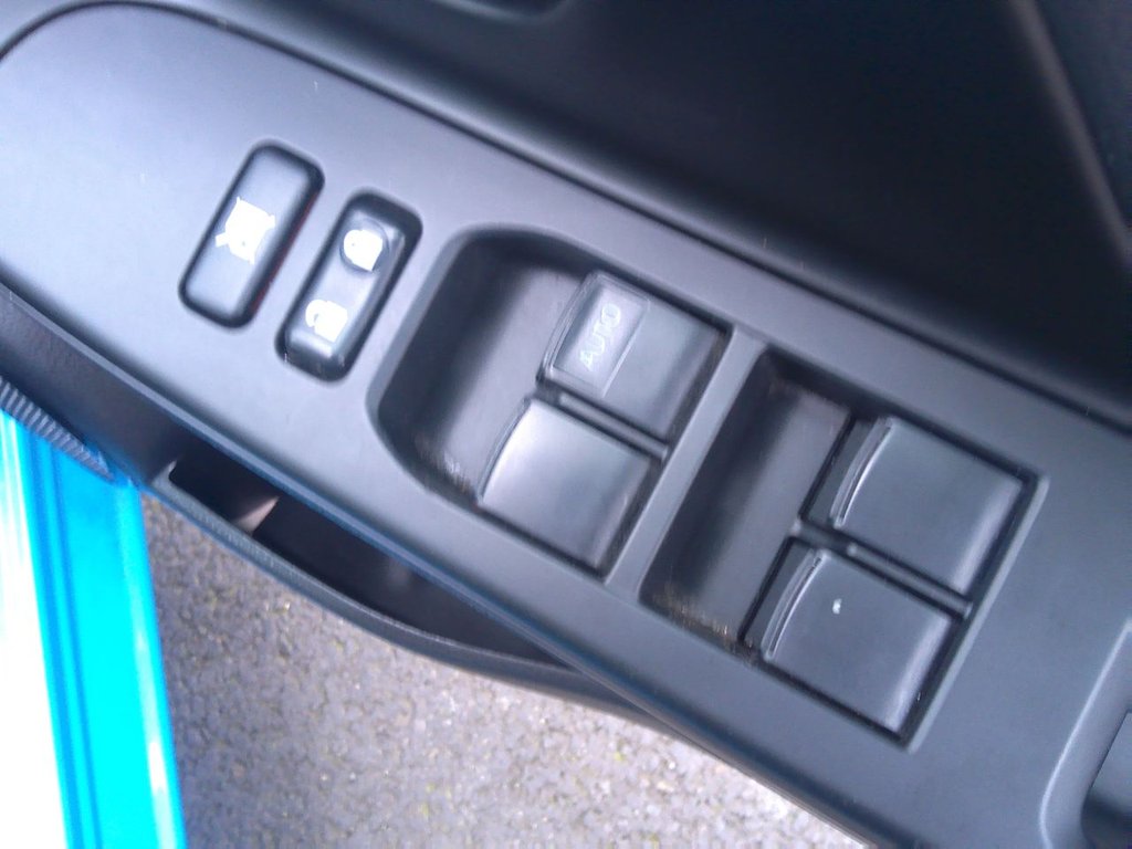 Used Toyota Yaris 2018 for sale - 77919542: Photo 17