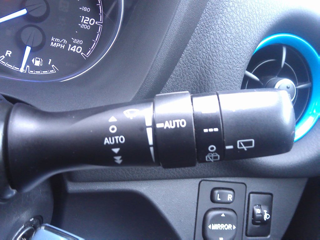 Used Toyota Yaris 2018 for sale - 77919542: Photo 19