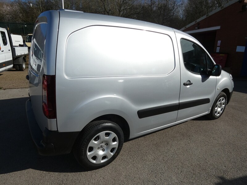 Used Peugeot Partner 2015 for sale - 77749171: Photo 21