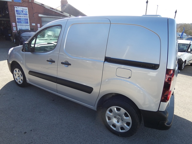 Used Peugeot Partner 2015 for sale - 77749171: Photo 5