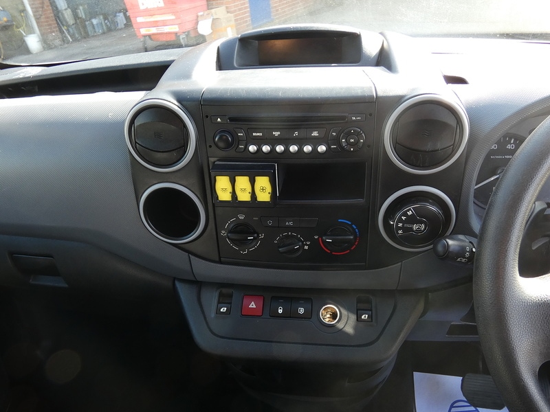 Used Peugeot Partner 2015 for sale - 77749171: Photo 9