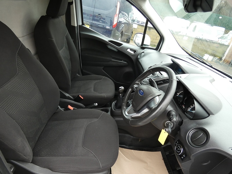 Used Ford Transit Courier 2015 for sale - 77528005: Photo 2