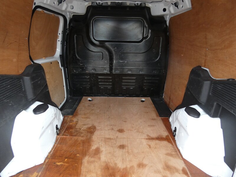 Used Ford Transit Courier 2015 for sale - 77528005: Photo 3