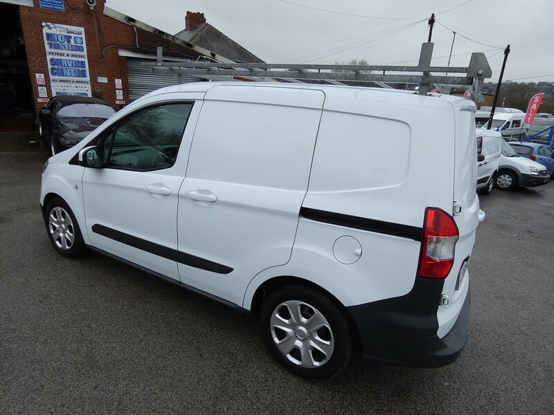 Used Ford Transit Courier 2015 for sale - 77528005: Photo 5