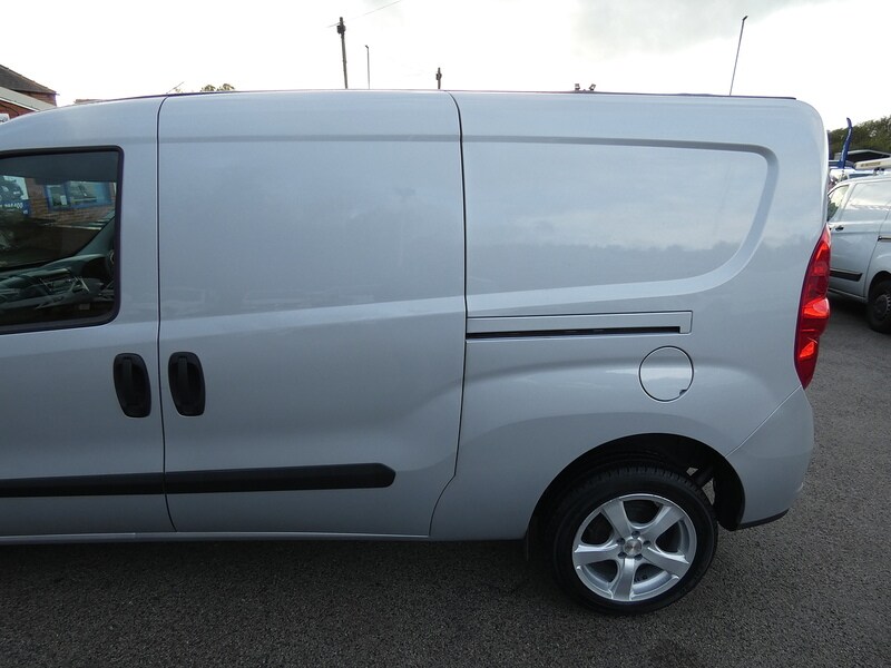 Used Vauxhall Combo 2017 for sale - 76346084: Photo 20