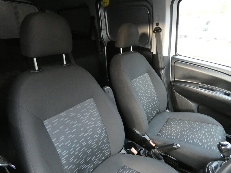 Used Vauxhall Combo 2017 for sale - 76346084: Photo 25