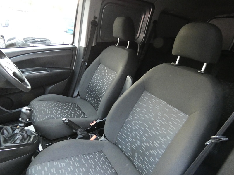 Used Vauxhall Combo 2017 for sale - 76346084: Photo 29