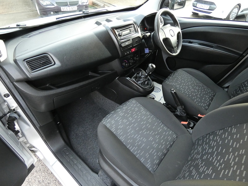 Used Vauxhall Combo 2017 for sale - 76346084: Photo 30