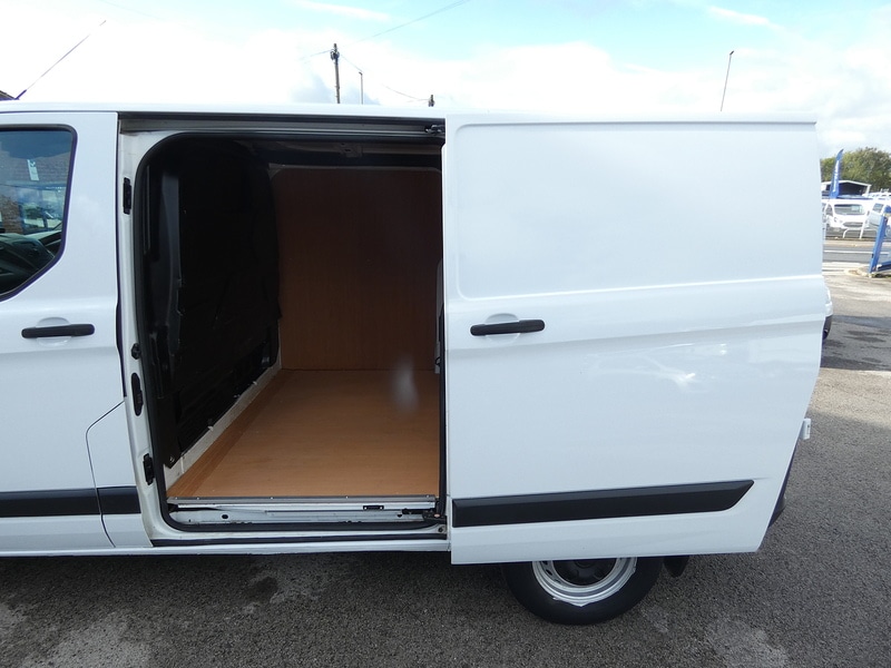 Used Ford Transit Custom 2017 for sale - 76352989: Photo 13